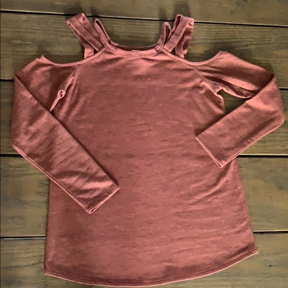 Cold shoulder top